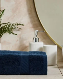 New Dunnes Stores Classic Cotton Bath Towel