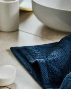 Fashion Dunnes Stores Classic Cotton Hand Towel