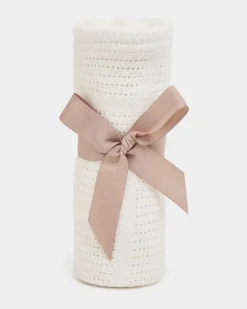 Fashion Dunnes Stores Cream Cellular Blanket