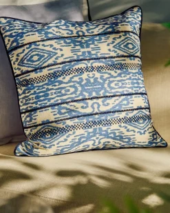 Outlet Dunnes Stores Paul Costelloe Living Blue Print Cushion With Pipe