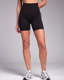 Sale Dunnes Stores Powercut Solid Seamless 6" Shorts in Black