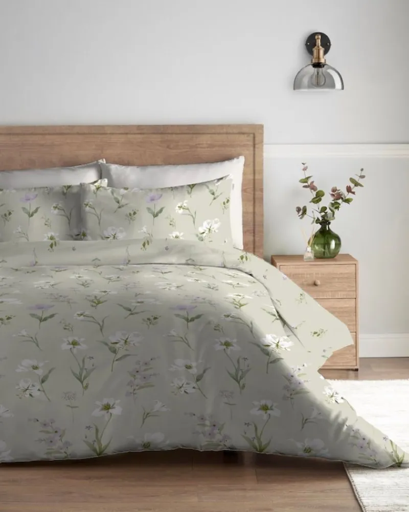 Outlet Dunnes Stores Spray Floral Duvet Set